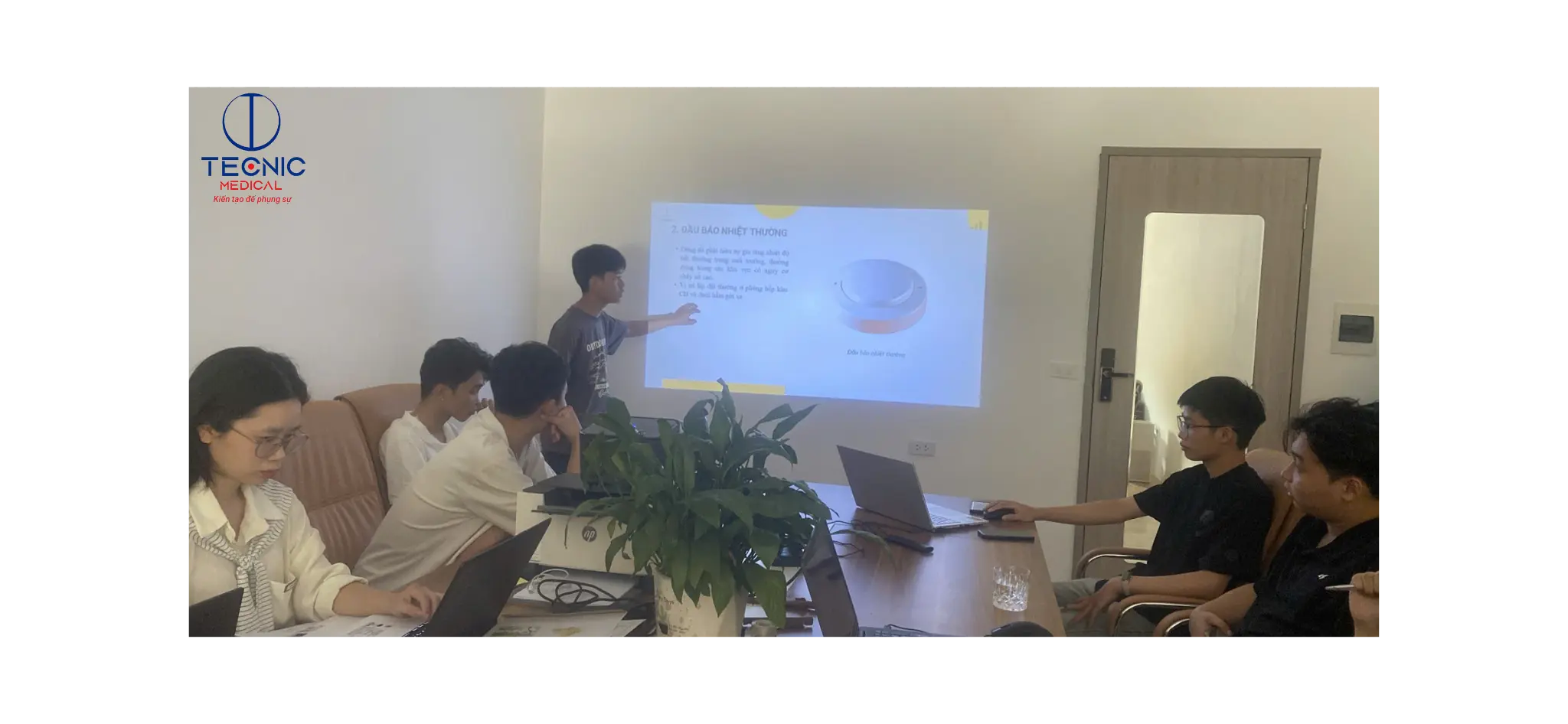 Tecnic Medical: Đào tạo không chỉ diễn ra trong nhà trường: Vai trò then chốt của doanh nghiệp đối với yếu tố nhân sự